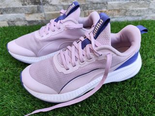 Zapatillas Puma rosas y moradas