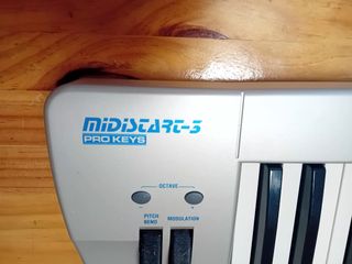 Teclado controlador MIDI Pro Keys