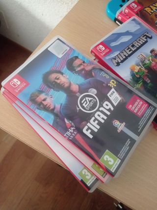Lote Nintendo Switch + 9 juegos y mandos