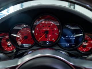 Porsche 911 Carrera 4 GTS 