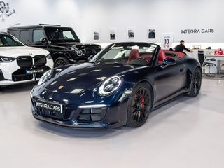 Porsche 911 Carrera 4 GTS