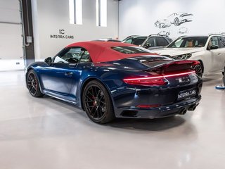 Porsche 911 Carrera 4 GTS Cabriolet
