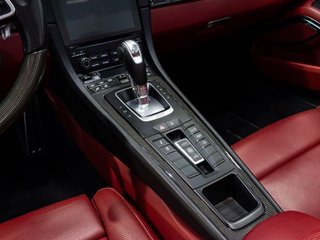 Porsche 911 Carrera 4 GTS Cabriolet