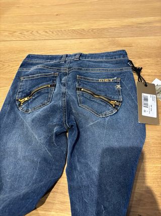 Vaqueros MET Talla 26
