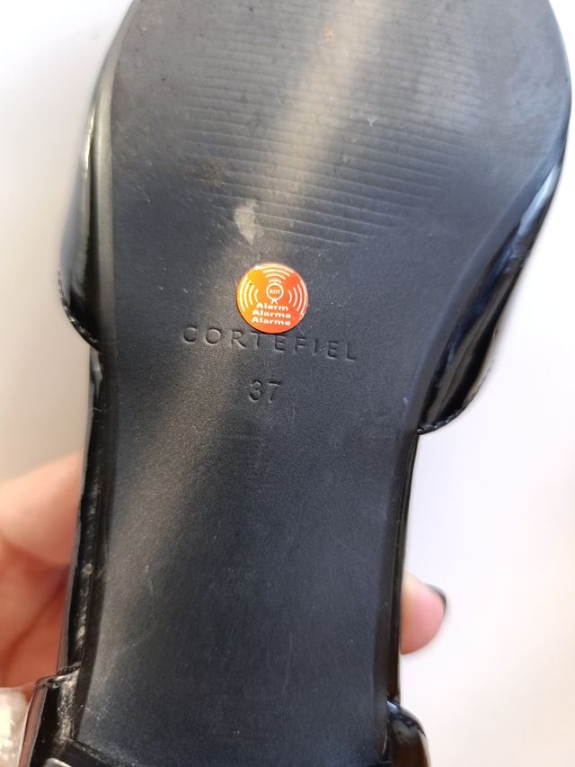 Zapatos charol planos CORTefiel negros