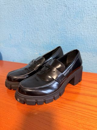 Zapatos negros de plataforma