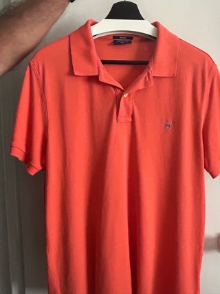 Polo Gant naranja, talla L