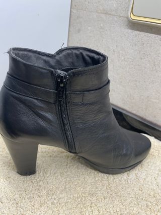 Botines de piel negros Punt Roma