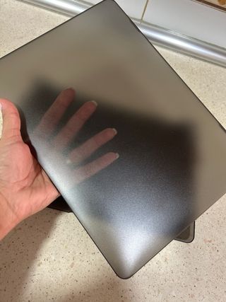 Funda MacBook Air 13 Negra Translúcida