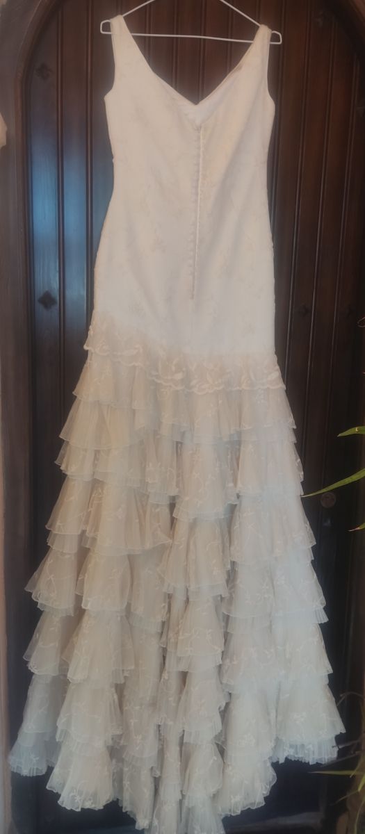 Vestido de Novia Blanco con Volantes