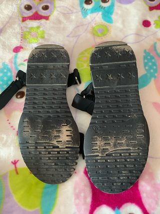 Sandalias negras con plataforma