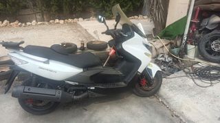 Cambio por moto de mi interes escucho ofertas