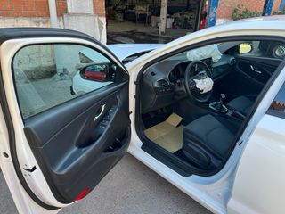 Hyundai i30 2018 con golpe