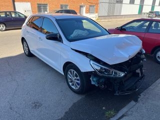 Hyundai i30 2018 con golpe