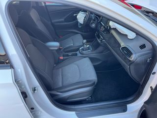 Hyundai i30 2018 con golpe