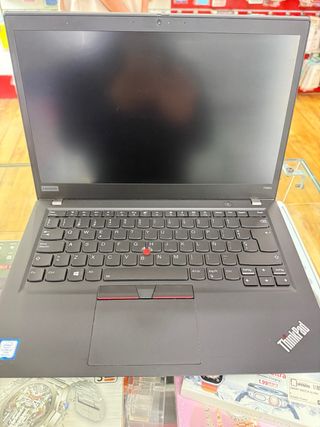Portátil Lenovo ThinkPad T490s Negro