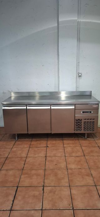 Bajo mostrador refrigerado Infrico