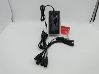 CARGADOR UNIVERSAL PATINETE (174803)