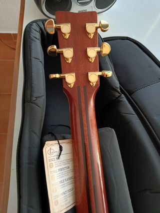 Yamaha LS16 Guitarra Electroacústica
