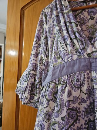 Blusón morado manga abullonada talla 44