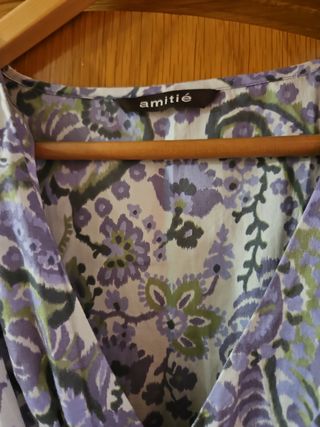 Blusón morado manga abullonada talla 44