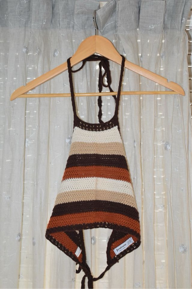 Lotto 3: Top in oro metallizzato