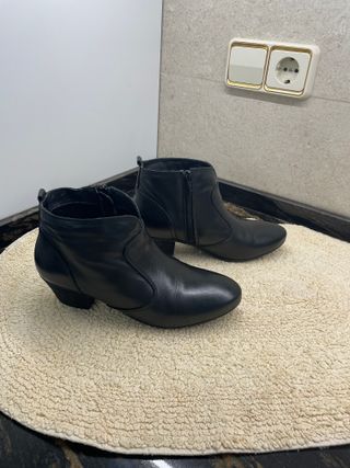 Botines Clarks de piel negros