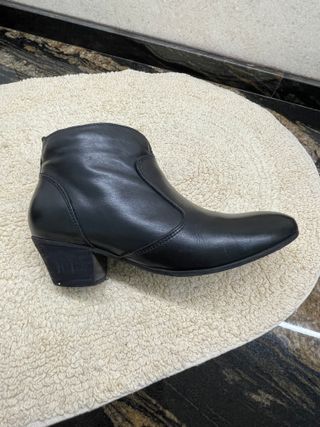 Botines Clarks de piel negros