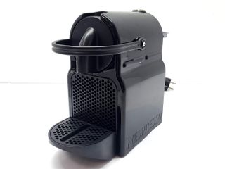 cafetera capsulas nespresso inissia