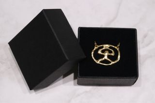 COLGANTE INDALO, ORO 18K/2.4g