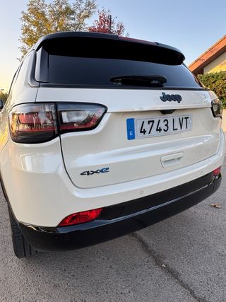 jeep  Compass 80th 4x4 etiq0 hibrido enchufable 
