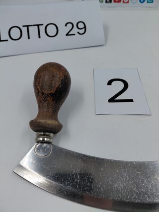 Mezzaluna con manici in legno