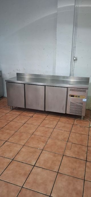 Bajo mostrador 3 puertas acero inoxidable