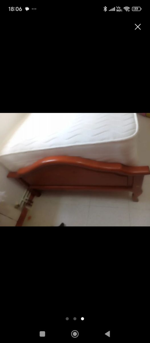 Cama individual de madera