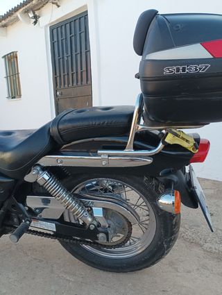 Suzuki Marauder 250cc Moto