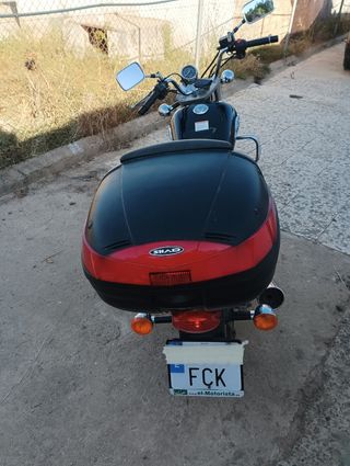 Suzuki Marauder 250cc Moto