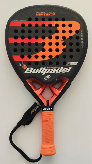 Pala de pádel Bullpadel Vertex 02 reparada 