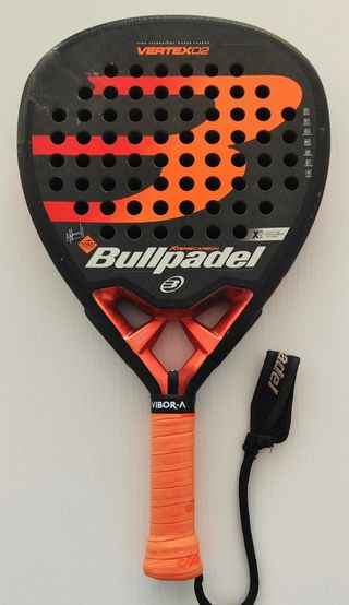 Pala de pádel Bullpadel Vertex 02 reparada 