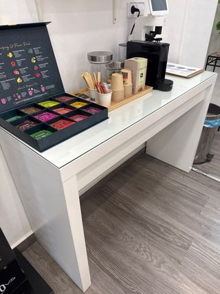 Mesa tocador cristal y madera