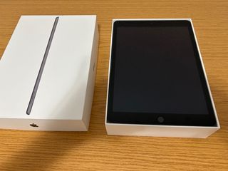 iPad 7ª Gen + funda con teclado 
