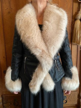 Chaqueta Biker con pelo negro y beige