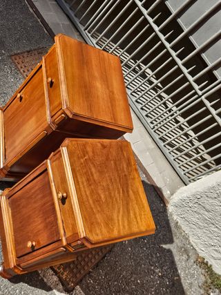 Coppia comodini antichi restaurati 1870