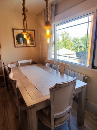 Mesa extensible madera maciza y 6 sillas