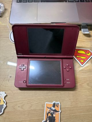 Nintendo DS XL Roja