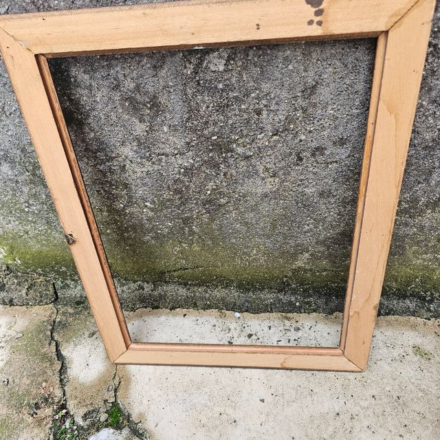 Cornice dorata per quadri