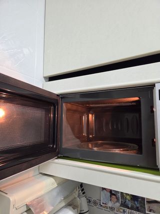 Microondas LG Grill Plateado