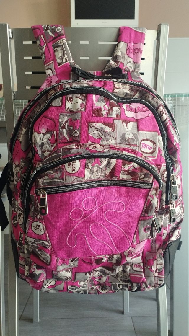 Mochila Totto rosa estilo cómic