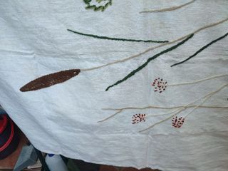 Cortina o mantel lino bordado a mano.