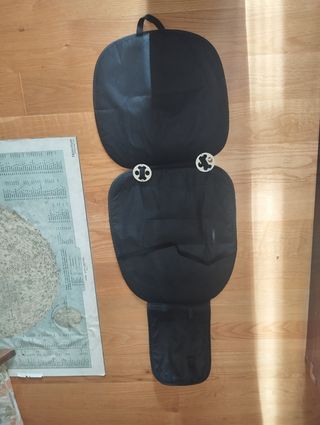 2 protectores de asientos para el coche.