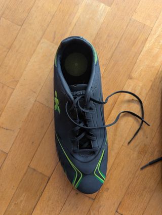 Zapatillas Fútbol Sala Kipsta Negras y Verdes